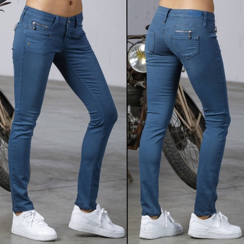 Jean Freeman T Porter Alexa Slim magic color bleu en promo