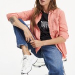 T Shirt crop top femme Tommy Hilfiger / Tommy Jeans noir logo brodé
