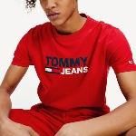 T Shirt Tommy Jeans rouge avec grand logo
