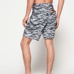 Short de plage et de baignade Superdry Deep Water Boardshort camouflage gris