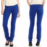 Jean Freeman T Porter femme modèle Alexa bleu ultramarine coupe slim